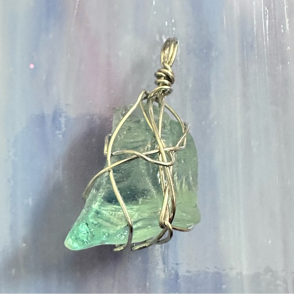 Glass Pendant, Wire Wrapped, Sea Beach Glass Handmade Art To Wear 3035 P - Picture 1 of 9